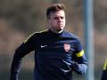 carl-jenkinson-latian-sprinnn.jpg