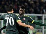 carlos-bacca-mbaye-niang_20160206_033635.jpg