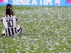 carlos-tevez-juventus-dan-anaknya_20150609_092939.jpg