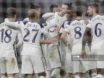 carlos-vincius-cetak-gol-ke-gawang-antwerp.jpg