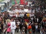 carnaval-jalan-kaki-deklarasi-kampanye-damai_20180923_142110.jpg