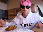 casey-neistat-berada-di-abu-dhabi.jpg