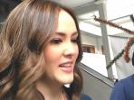 cathy-sharon-saat-ditemui-usai-menghadiri-sidang_20160321_185130.jpg