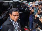 cawapres-muhaimin-iskandar-atau-cak-imin-tiba-di-posko-pemenangan-amin-di-menteng-a.jpg