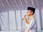 cawapres-nomor-urut-2-gibran-rakabuming-raka-bersilaturahmi-dengan-seribu-kiai-kampung.jpg