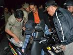 cek-kelengkapan-surat-sepeda-motor_20161107_094423.jpg