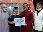cerita-kedermawanan-bocah-sumbangkan-tabungannya-ke-penghafal-alquran-awalnya-ingin-beli-hp.jpg