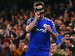 cesar-azpilicueta-jempoolll_20160114_045510.jpg