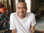 charles-pembuat-peti-jenazah.jpg