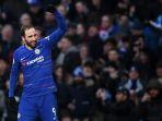 chelsea-gonzalo-higuain-vs-huddersfield-town-4.jpg