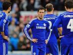 chelsea-kalah-telak-eden-hazard-cesc-fabregas-diego-costa-branislav-ivanovic_20151005_202216.jpg
