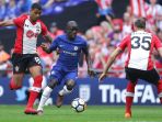 chelsea-ngolo-kante-vs-southampton_20180423_030020.jpg