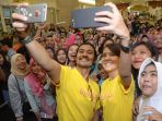 chicco-jerikho-dan-lala-karmela-bertemu-fans_20170228_121604.jpg