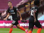 christian-pulisic-dan-willian-borges.jpg