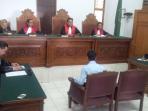 christopher-saat-ikut-sidang-tuntutan_20150805_142153.jpg