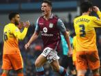 ciaran-clark-aston-villa_20160120_153248.jpg