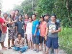cik-ujang-duduk-ketika-diamankan-di-kabupaten-oki_20170612_221652.jpg
