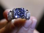 cincin-berlian-sky-blue-yang-bakal-dilelang_20161012_204537.jpg