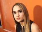 cinta-laura-ditemui-di-kawasan-tendean_20161128_212309.jpg
