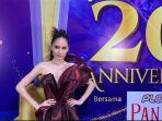 cinta-laura-tak-mau-menerima-bayaran-aksi-sosial.jpg