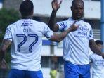 ciro-alves-dan-david-da-silva-merayakan-gol-persib.jpg