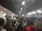 commuter-line-berasap_20160617_004603.jpg