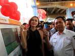 commuter-line-jakarta-luncurkan-vending-machine_20150919_145711.jpg