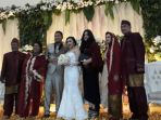 cornelia-agatha-menghadiri-resepsi-pernikahan-putri-suti-karno-thalia-gracia-dan-vicky_20180930_074732.jpg