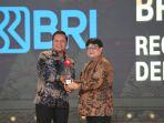 cover-adv-bri-cnn-awards-21524-siang.jpg