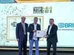 cover-bri-top-bumn-award.jpg
