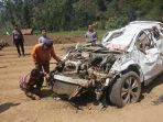 cr-v-terjun-ke-jurang_20181018_095648.jpg