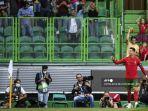 cr7-rayakan-gol-portugal.jpg