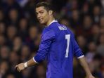 cristiano-ronaldo-daribelakangsampinggg_20170223_210100.jpg