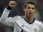 cristiano-ronaldo-mencetak-hat-trick_20141207_035546.jpg