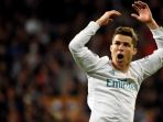 cristiano-ronaldo-pernah-hampir-pindah-ke-barcelona_20180420_125517.jpg