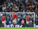 cristiano-ronaldo-tengah-dan-rekan-satu-timnya-bereaksi-ketika-gol.jpg