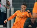 cristiano-ronaldo-tunjukkkk.jpg