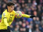 crystal-palace-vs-chelsea-the-blues-curi-poin-di-menit-akhir_20220221_210122.jpg