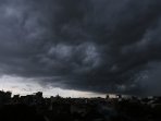cuaca-ekstrem-di-medan_20160926_234650.jpg