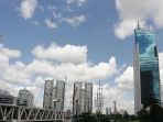 cuaca-panas-melanda-dki-jakarta_20230411_201439.jpg