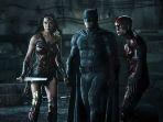 cuplikan-film-justice-league-2017-2.jpg