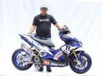 customaxi-yamaha_3.jpg