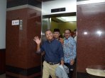 dahlan-iskan-diperiksa-kejati-jatim_20161025_121940.jpg