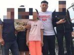 dalam-gambar-liu-tidak-diburamkan-bersama-keluarganya.jpg
