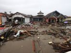 dampak-tsunami-selat-sunda-di-sumur_20181226_235310.jpg