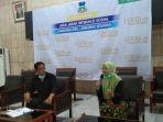 dan-koordinasi-covid-19-garut-ricky-rizki-darajat-bersama.jpg