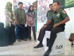 dandim-0722-kudus-mencoba-kotak-suara-kardus.jpg
