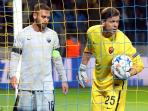 daniele-de-rossi-wojciech-szczesny_20150930_175801.jpg