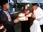 danlanal-dapat-kejutan-saat-buka-bersama_20160628_144338.jpg