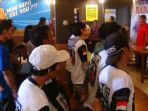 danu-oktianu-berdiri-di-depan-kanan_20170403_165742.jpg
